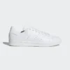 Adidas Stan Smith perfectas para los que buscan estilo y comodidad. Con un ajuste impecable, una suela con agarre y un diseño versátil, las combinaciones de colores verde, negro y blanco se adaptan a cualquier ocasión. ¡Elige la elegancia atemporal con confianza en cada paso!