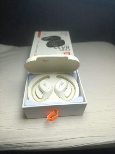 Haga clic para ver a pantalla completa LOS AUDÍFONOS MÁS RAROS JBL S200 photo review