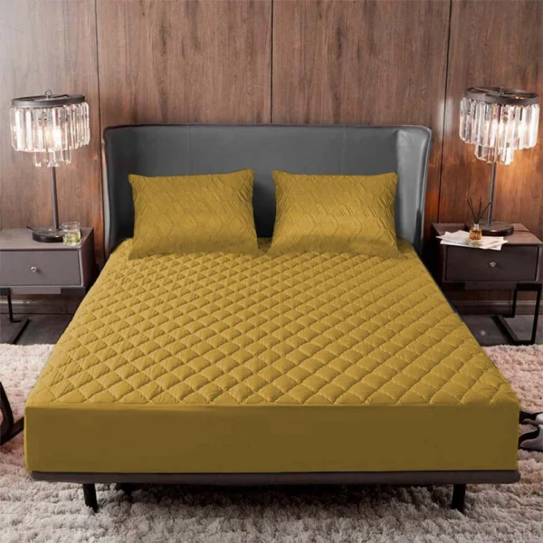 PROTECTOR DE COLCHÓN + FUNDAS Protege tu colchón con nuestro protector antifluido en microfibra, con banda de 40 cm para colchones altos y pillow-top. Su resorte perimetral lo mantiene en su lugar sin cremalleras. ¡Incluye protectores de almohada!