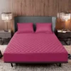 PROTECTOR DE COLCHÓN + FUNDAS Protege tu colchón con nuestro protector antifluido en microfibra, con banda de 40 cm para colchones altos y pillow-top. Su resorte perimetral lo mantiene en su lugar sin cremalleras. ¡Incluye protectores de almohada!