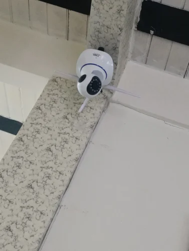 Haga clic para ver a pantalla completa Cámara de Seguridad WiFi 360° Full HD 1080p photo review